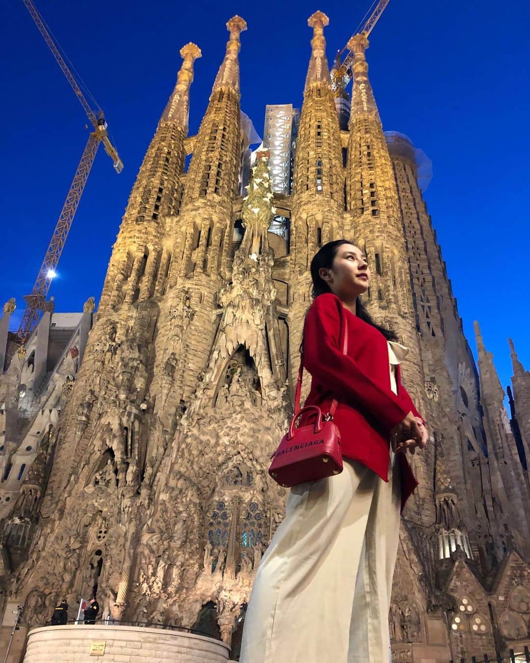 里彩さんのインスタグラム写真 - (里彩Instagram)「Sagrada Família 🥺❤️❤️ #spain #spain🇪🇸 #spaintravel #sagradafamilia  #スペイン #サクラダファミリア」11月7日 20時22分 - risa_gram611