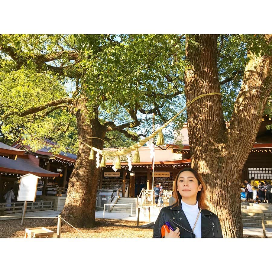 松岡李那さんのインスタグラム写真 - (松岡李那Instagram)「11月1日明治神宮参拝😊🙏⛩ 良いいい空気といいオーラをもらいに良いお天気にも恵まれ☀️ 行ってまいりました🥰🥰 いつ行っても自然を感じられる素敵な場所だなぁ🍀🍀🍀🍀 ・ ・ #明治神宮祭 #明治神宮 #パワースポット #パワースポット神社 #meijishrine #chanelboots #chanel #ootd #元気玉」11月7日 15時06分 - linahxoxo