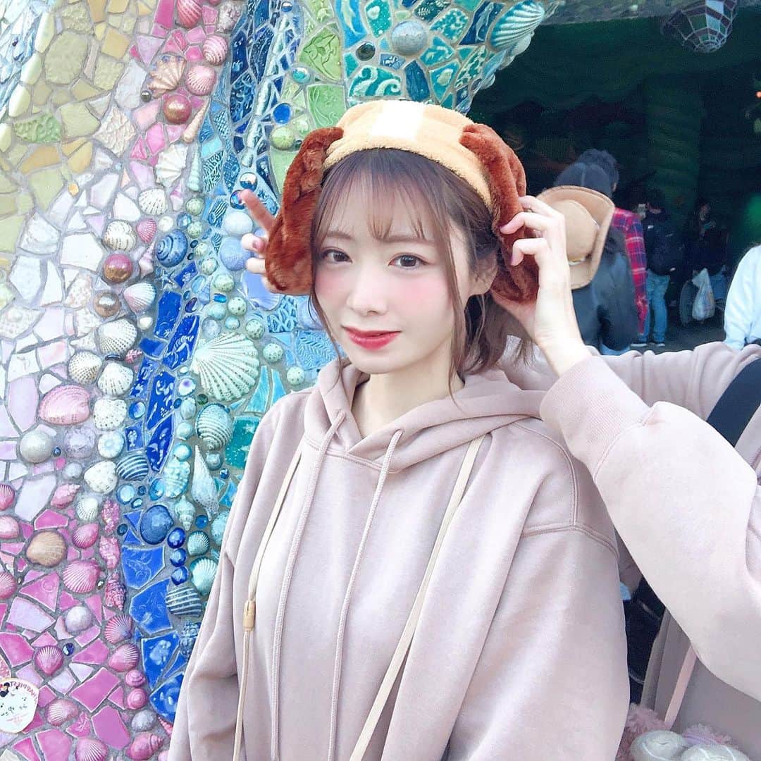 てぃーみきさんのインスタグラム写真 - (てぃーみきInstagram)「1枚目：喜んでる🐶 2枚目：しょんぼり🐶 #ディズニー #TDS」11月7日 15時45分 - tea_miki_1225
