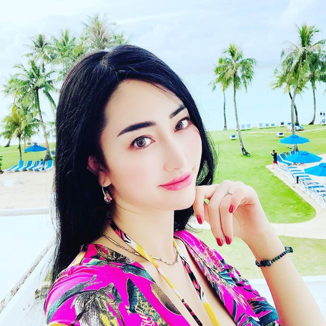 筒井菜月のインスタグラム：「#guam #社員旅行 #manebi 最近寝ずに働く日々が続いたので、パワーをチャージしてきます！！！(o^^o)」