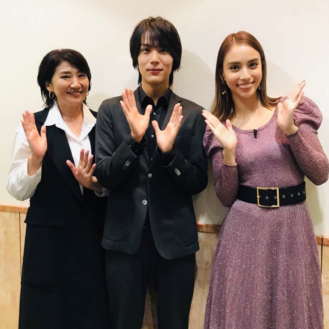 【公式】G線上のあなたと私のインスタグラム：「_ ‪本日よる10時から❣️‬﻿ ﻿ ‪#櫻井有吉the夜会 に、‬﻿ ‪#中川大志 さん、#松下由樹 さん、‬﻿ ‪#滝沢カレン さんが出演🥰☺️😊‬﻿ ﻿ ‪中川さんは芸人さんとネタに挑戦したり、﻿ 松下さんの㊙️映像がみれたり、‬﻿ ‪滝沢さんの親友も登場⁉️‬﻿ ﻿ ‪お楽しみに👐🏻‬﻿ ﻿ ‪#理人くん #幸恵さん #芙美さん‬﻿ #アインシュタイン　﻿ #嵐 さんの20周年企画の未公開も﻿ ‪#G線上のあなたと私‬﻿ ‪#11月12日第5話放送‬﻿」