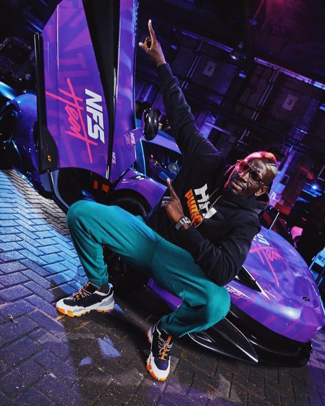 ママドゥ・サコーさんのインスタグラム写真 - (ママドゥ・サコーInstagram)「Good time at the @needforspeed event yesterday in London🔥🎆👌🏿 #nfsheat」11月7日 18時04分 - mamadousakho