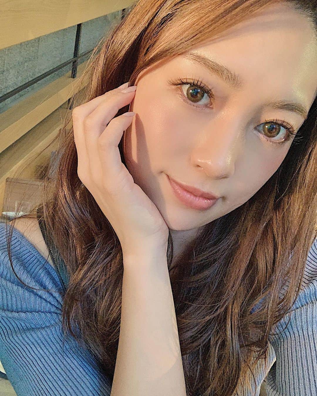唯可（yuika）さんのインスタグラム写真 - (唯可（yuika）Instagram)「フリマやります！！！ 今週の土日(11/9,10)です！ お時間がある方・お近くに来られる際は、 是非遊びに来てください🧡 ﻿. みんなと会うからお肌を潤わせるために reプラセンタ美容液をいつものスキンケアに投入🤝 私はお風呂に入りながらこのプラセンタを塗って お顔のマッサージしてるよ👌 これやり始めてからかなりお肌の調子良き！ . . みんなに会えるの楽しみだな😎お待ちしております！！！ . . フリマ詳細はこちら💁‍♀️ 🍁Autumn Winter Flea market🍁﻿ ﻿ 冬物コートから、洋服はもちろん、ブーツ、アクセ、メイクアイテム、BAG、子供服、、、etc﻿格安で出品します！﻿ ﻿ 【日程】﻿ 11/9 (Sat) 11/10 (Sun)﻿ OPEN 12:00 − CLOSE 17:00﻿ ﻿ ※10日　16時〜 半額タイムセール開催！！﻿ (かなりお得です㊙️)﻿ ﻿ 【会場場所】﻿ 東京都渋谷区神宮前4-32-4 2F﻿ JACK ROSEの二階﻿ ﻿ 【注意事項】﻿ ※現金払いのみクレジットカード使用不可﻿ ※どなたでも御入場頂けます。会場が混み合った場合、入場制限になりますのでお待ち頂く事をご了承下さい。﻿ ※出品商品は試着ができませんので予めご了承下さいませ。﻿ ※駐車場はございません。﻿ ﻿ 【参加メンバー】﻿ @rumi_official_0616 ﻿ @naccy0112 ﻿ @yu.i.k.a ﻿ @yukari0143 ﻿ @kkkkkkanna ﻿ @yuisho_ri ﻿ @kei0227 ﻿ @miee.misa ﻿ @ayakokida ﻿ @sakihamada ﻿ @jnco0417 ﻿ @yuurimorishita ﻿ @prettywhy ﻿ @miki_shimano ﻿」11月7日 18時24分 - yu.i.k.a