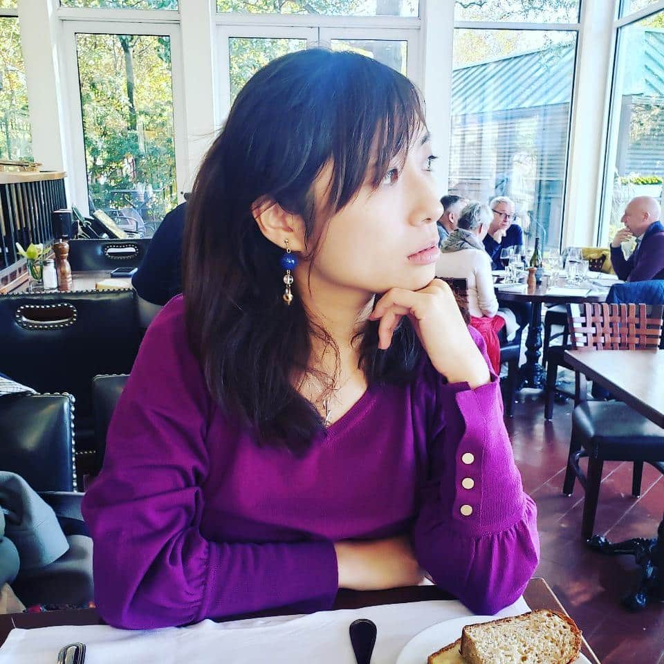 宮崎文子のインスタグラム：「っぽく。  11月10日に都内で撮影をします。 特にギャランティなどは出せませんが、もし、経験としてポートレートのメイクをしたい！  という方がいましたらコメントください😌  #写真 #ポートレート #モデル #photo #photography  #model #portrait #撮影モデル  #撮影」