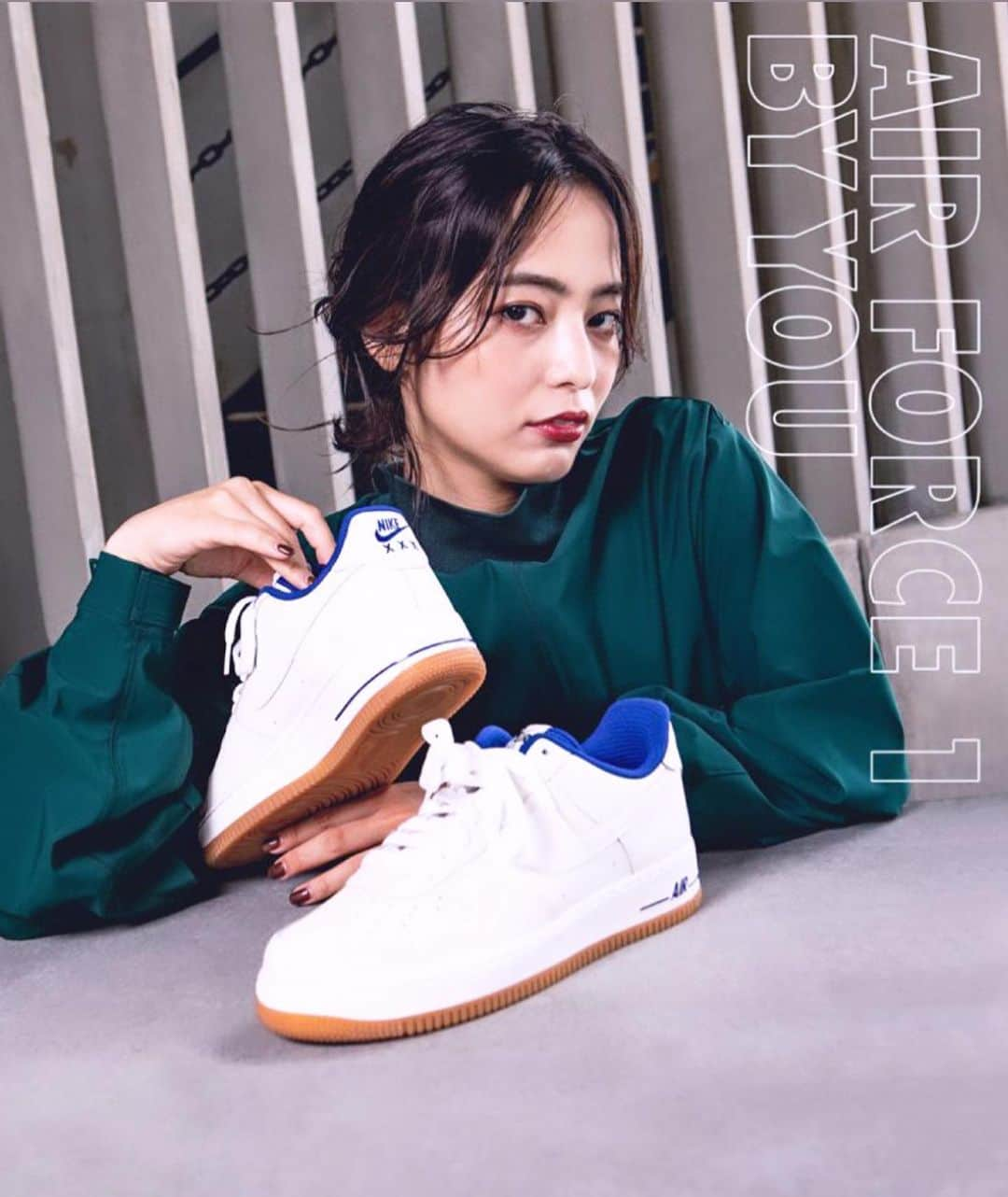 Licaxxxさんのインスタグラム写真 - (LicaxxxInstagram)「NIKE BY YOUでエアフォース1をカスタマイズしました！ 何個履き潰し、何個所有してるかわからないほどあるエアフォース1....笑👟  配色や今回のデザインの詳細はNIKEのアプリで見れます！ 服は私服、メイク自分、ヘアは @kogure_tomohiro  #nikebyyou #airforce1 #nike」11月7日 18時33分 - licaxxx1