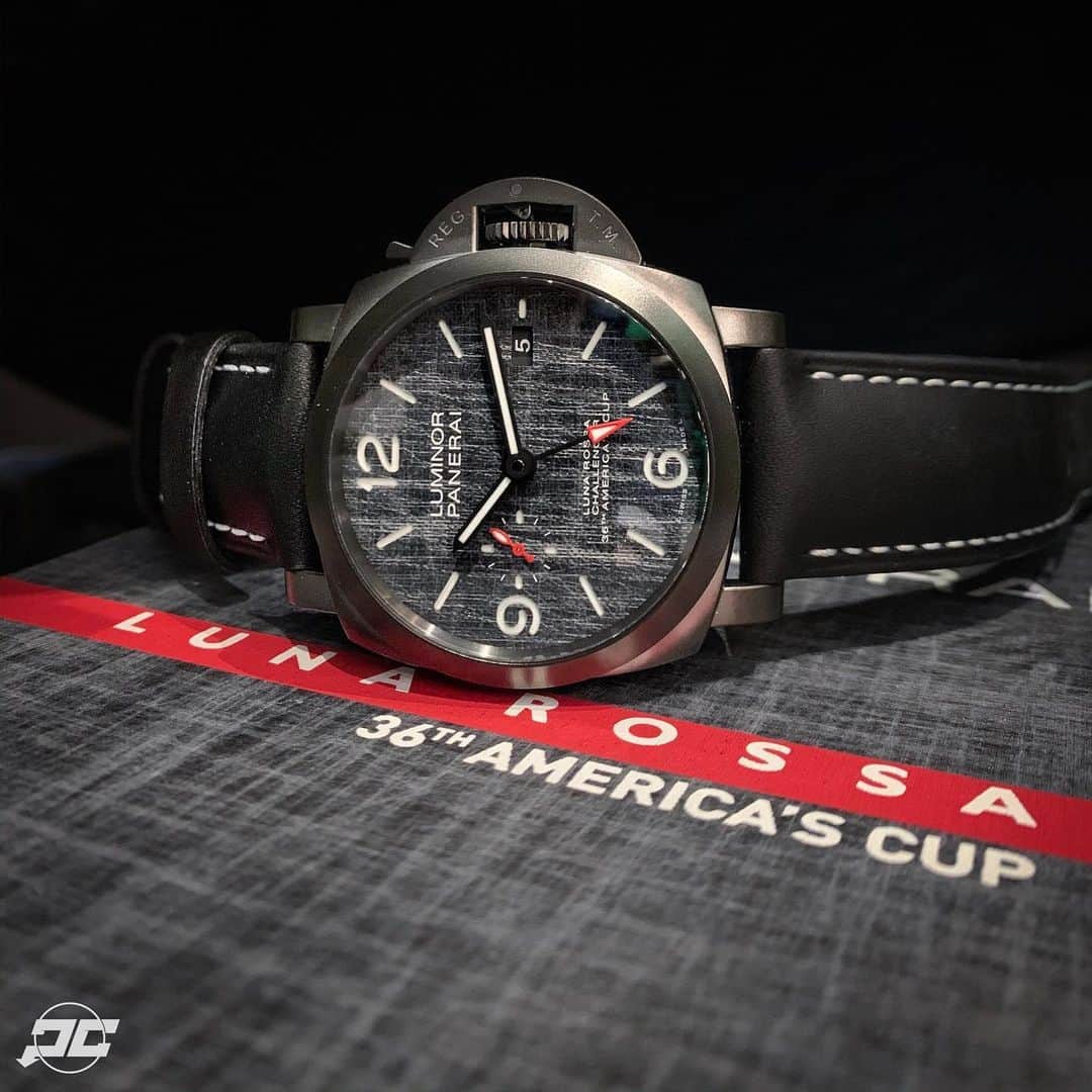 パネライのインスタグラム：「One of the big hits from the Luna Rossa Collection. The #Panerai #PAM1036 Titanium DLC Luminor Marina GMT. As with the other pieces it features a dial made of competition sail cloth and red accented hands. Pieces at $11,200 USD. what do you think? #paneraicentral」