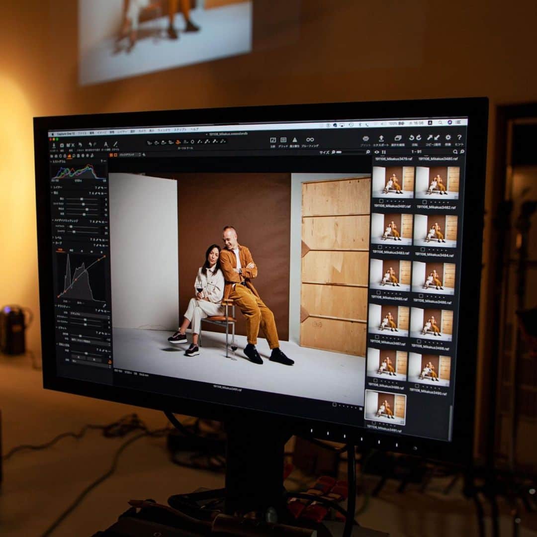 アンナ・オルティス（イニエスタの妻）さんのインスタグラム写真 - (アンナ・オルティス（イニエスタの妻）Instagram)「Gran día de trabajo en equipo! @Mikakus shooting day! #fashion #sneakers #boom」11月7日 20時36分 - annaortiz34