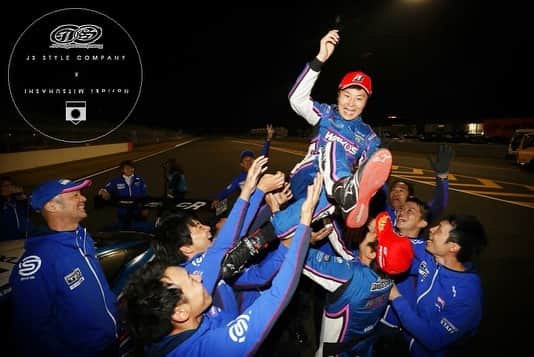 脇阪寿一さんのインスタグラム写真 - (脇阪寿一Instagram)「LEXUS Team LeMans 2019 SUPER GT Champion  photo by Noriaki MITSUHASHI」11月7日 20時38分 - juichiwakisaka