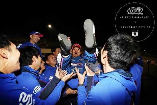 脇阪寿一さんのインスタグラム写真 - (脇阪寿一Instagram)「LEXUS Team LeMans 2019 SUPER GT Champion  photo by Noriaki MITSUHASHI」11月7日 20時38分 - juichiwakisaka