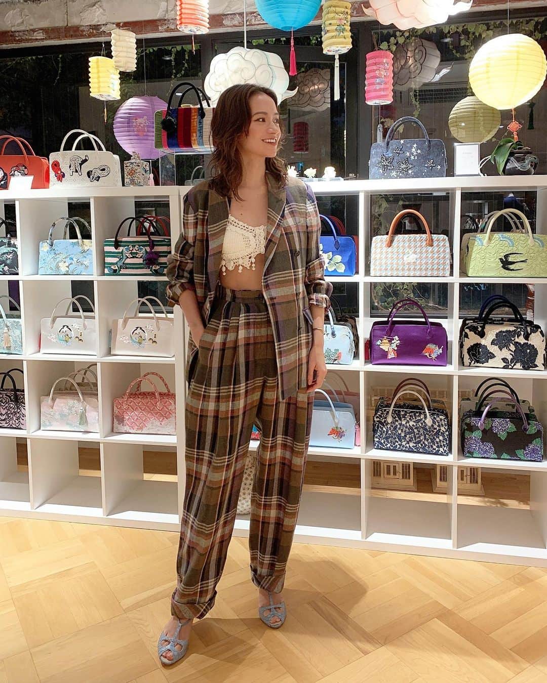 のインスタグラム：「3枚みて✨ どれも可愛いよね🥺♥️迷ってます🗯 2020/SS collection #keitamaruyama」