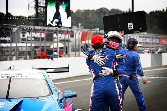 脇阪寿一さんのインスタグラム写真 - (脇阪寿一Instagram)「LEXUS Team LeMans 2019 SUPER GT Champion  photo by Noriaki MITSUHASHI」11月7日 20時49分 - juichiwakisaka