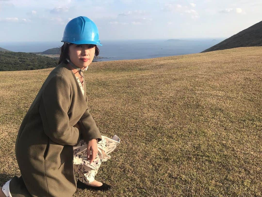 川崎優さんのインスタグラム写真 - (川崎優Instagram)「. . 【鬼岳写真館🏔２】 1枚目..たたずむ鬼岳 2枚目..わたしは鬼岳 3枚目..癒しの鬼岳 4枚目..うつくしき鬼岳 📷..director//Mr.kagiyama #ご清聴ありがとうございました #長崎 #五島市 #鬼岳 #VPロケ #ヘルメットかぶって早6年」11月7日 20時49分 - yuu__noir