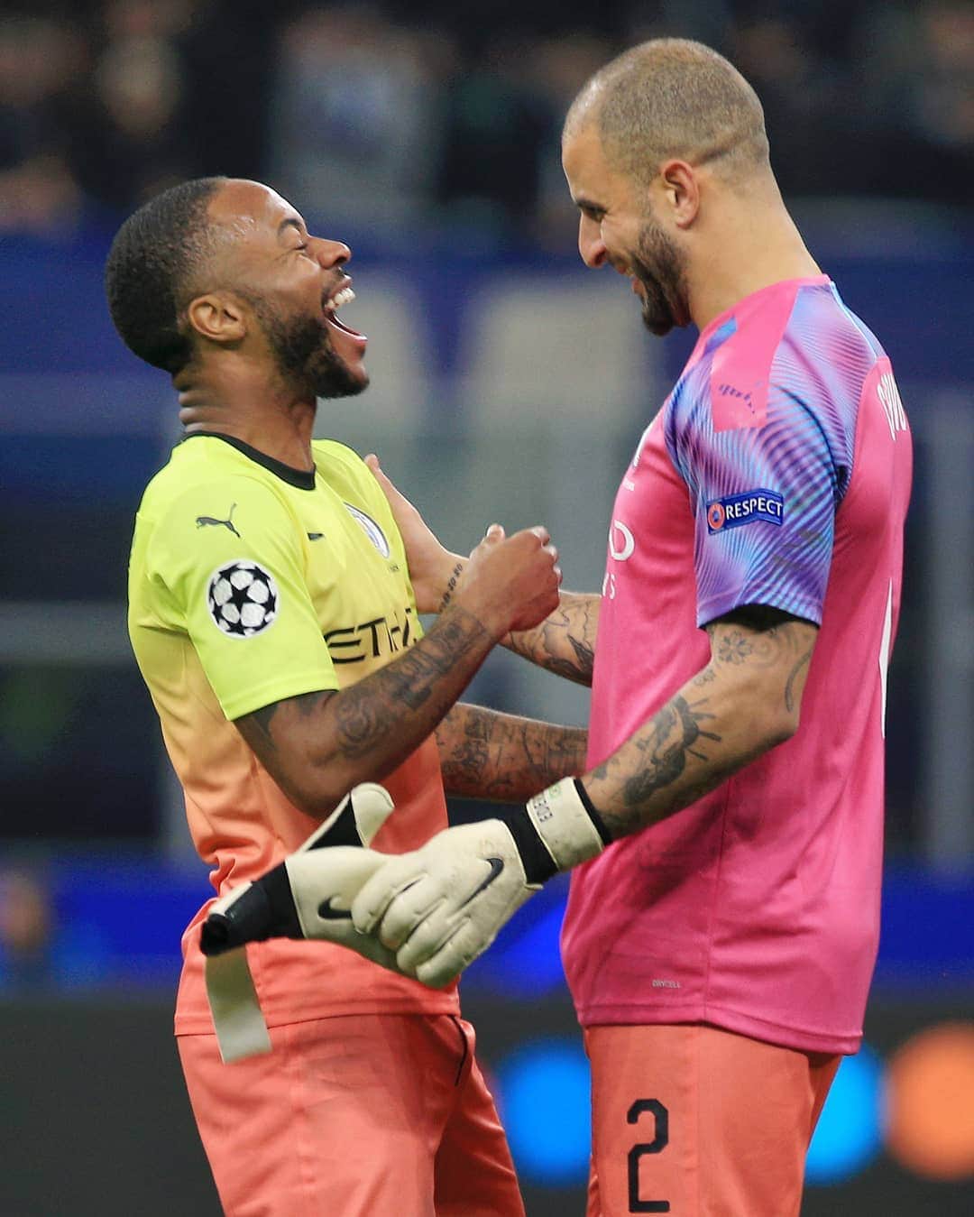 UEFAチャンピオンズリーグさんのインスタグラム写真 - (UEFAチャンピオンズリーグInstagram)「Caption this...⁣ ⁣ Raheem Sterling with new Manchester City goalkeeper Kyle Walker 😜 ⁣ ⁣ #UCL #gkunion」11月7日 21時14分 - championsleague