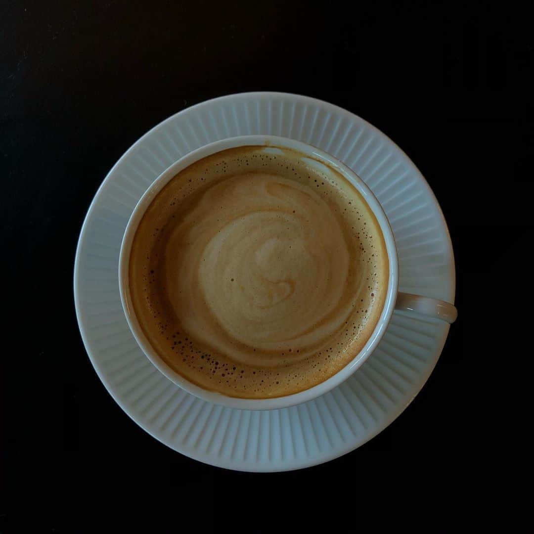 愛甲ひかりさんのインスタグラム写真 - (愛甲ひかりInstagram)「世界1おいしいカフェラテ発見した😧」11月7日 21時24分 - hikarieee