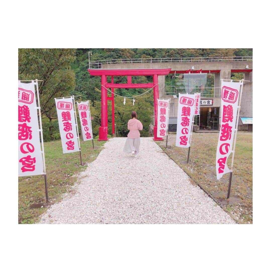 橋本陽菜さんのインスタグラム写真 - (橋本陽菜Instagram)「🌸 * はるpyon走って逃げちゃうよ🏃🏼‍♀️ * #庄川水記念公園 🕯⛲️ #はるpyon 🐰 #橋本陽菜を広める 💓」11月7日 22時30分 - 48pyonz_toyama