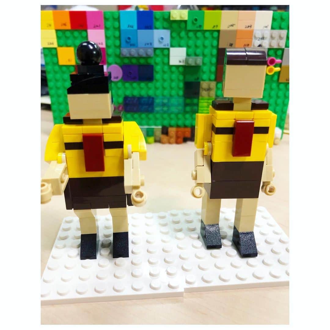 馬場園梓さんのインスタグラム写真 - (馬場園梓Instagram)「へい♪  今日はMBSミント！の日でした。 見て下さいました皆様、 誠にありがとうございました！  今回のぶらパトは天保山。  レゴランド・ディスカバリー・センター大阪にお邪魔し、 久しぶりにレゴを満喫。  とっても懐かしくて楽しかった☺︎！ 今回特別に、LEGOのプロの方に我々を作っていただきました。  めちゃくちゃ似てる〜  感激〜  ステキな作品をありがとうございました。  お子様の遊び場が充実しておりますので、 ぜひご家族で行ってみてください。  茶碗蒸しラーメンも最高に激ウマでしたし、  しょぎょーむじょーブラザーズのダンスもかっこよかった。  天保山最高！  ルン♪  #yeah #happy #nice #MBS #ミント #木曜日 #ぶらパト #天保山 #LEGO #レゴランドディスカバリーセンター大阪  #茶碗蒸しラーメン #しょぎょーむじょーブラザーズ #ダンス #miho #球体 #ご機嫌 #ルン♪」11月7日 22時35分 - babazonoazusa