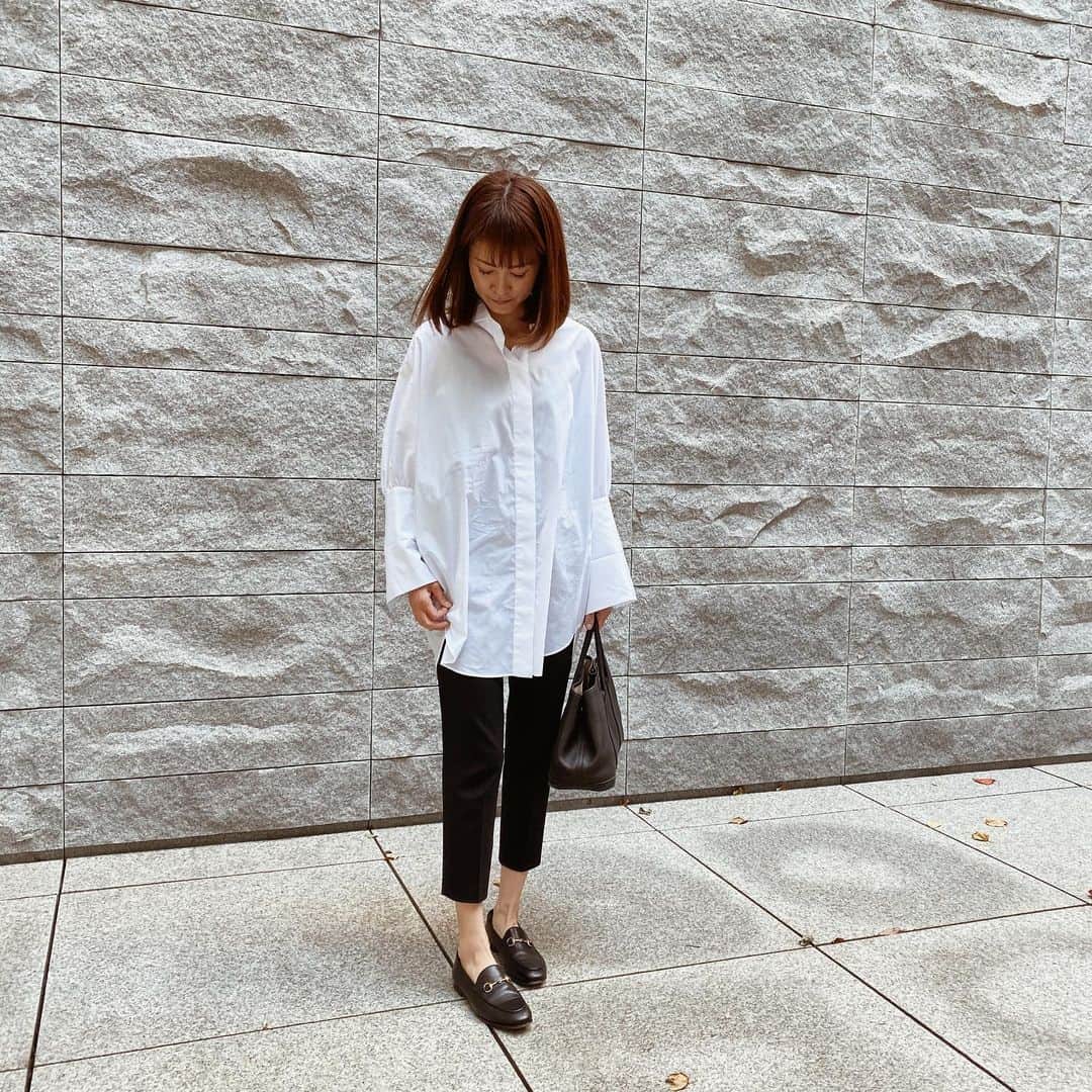 Shokoのインスタグラム：「＊Tokyo＊ Planning to post a few more ‘Tokyo Eats’ and baby friendly shopping malls on my Story next few days and that’s it!Hope they are helpful to some who is planning a trip to Tokyo during the holidays. ・ Can’t believe Christmas is just around the corner. I wish I could stay in Japan to spend the first New Years with my baby and family in Japan but it’s time to go back to Singapore.」