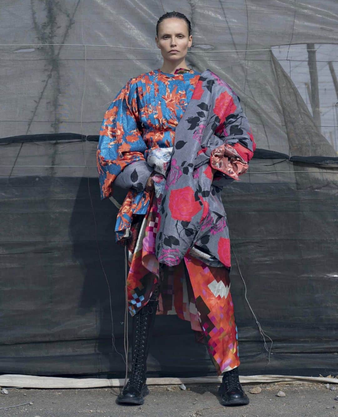 ナターシャ・ポーリーのインスタグラム：「@vogueitalia November Issue  Editor And Chief @efarneti  Photographer @jackie_nickerson  Style By @charlottecolletcollet  Make Up By @lottenholmqvist  Hair By @soichiinagaki  Casting By @pg_dmcasting @samuel_ellis  Creative Director @ferdinandoverderi」