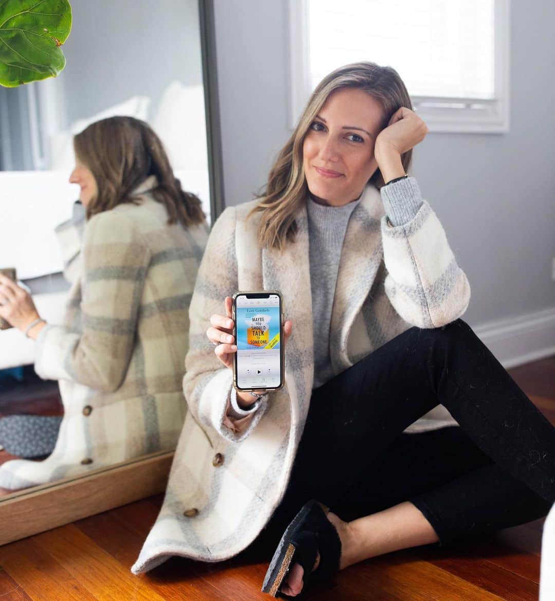 Anna Jane Wisniewskiのインスタグラム：「Drop everything you're doing and download this @audible immediately.  Whether you go to therapy yourself or know someone who does, the audiobook Maybe You Should Talk to Someone by Lori Gottieb will hit home for everyone; it dives into a therapist's life as she shares life-changing stories of her patients and of her own experience in therapy.  The stories are so deep, so touching, I honestly felt like the whole audiobook was a giant therapy session for my personally.  I laughed, cried, and became more in touch with my emotions; it was highly therapeutic. ⁣ ⁣ The narrator (note: not the author) was FANTASTIC and I was so addicted to this audiobook that I brought it into the shower with me so I could listen to it (possibly a bad idea--it's time to invest in a shower speaker). Maybe You Should Talk to Someone was so good that I didn't want it to end; I became so invested in it that I have started recommending it to everyone and referencing it in conversations.⁣ ⁣ If you've read/listened to this, please let me know!  I just want to talk about it more.  And if you have recommendations for my next #audible #bookclub please let me know in the comments below.」