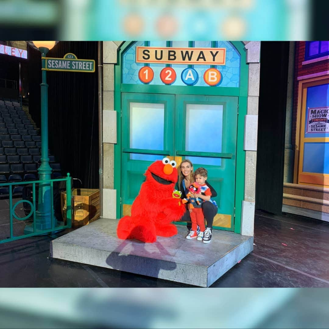 ターニャ・テイトさんのインスタグラム写真 - (ターニャ・テイトInstagram)「#livestream Recap - What happened when we went to #SesameStreetLive ? 💫  Was it fun ? . . .  Did we meet Elmo ? . . . Which of Elmo's friends did we meet ? . . .  Have you ever been to a similar show, which one did you go to and when? . . .  This isn't the first character show Ozzie has been to. Do you know what his first one was? . . .  Will you join me for a family friendly chat on #youtubelive #stream ? . . .  You can join me here . . . 👉🏻 youtube.com/tanyatatetube 👈🏻 . . .  #tanyatate #MySon #Ozzie #HappyBirthday #SesameStreet #SesameStreetLive #MakeYourMagic #MeetingElmo #ElmoAndFriends #MeetAndGreet #MagicalAdventure #BirthdayTreat #BirthdayGift #Recap #queentanyatate」11月8日 0時29分 - tanyatate