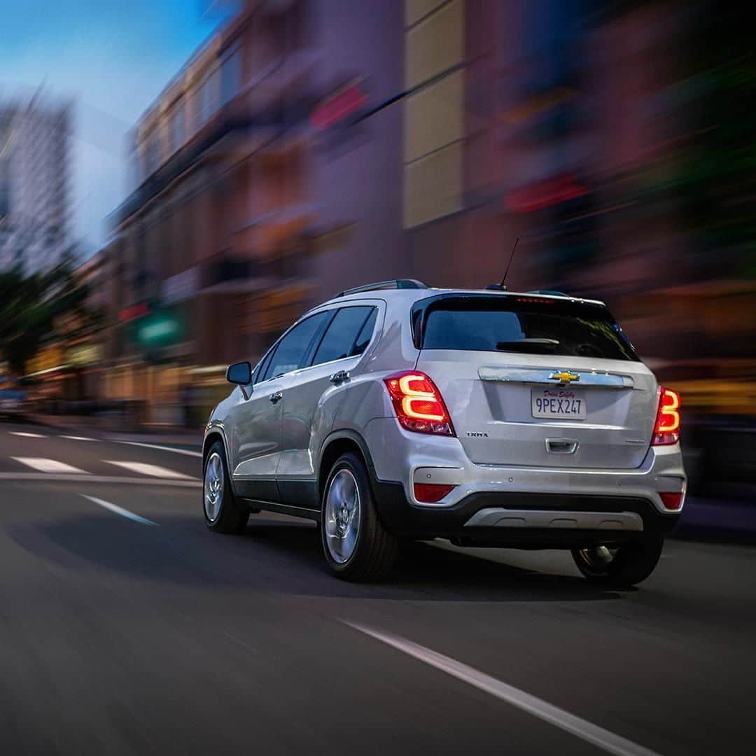 シボレーのインスタグラム：「It's like a sound booth on wheels. #ChevyTrax」