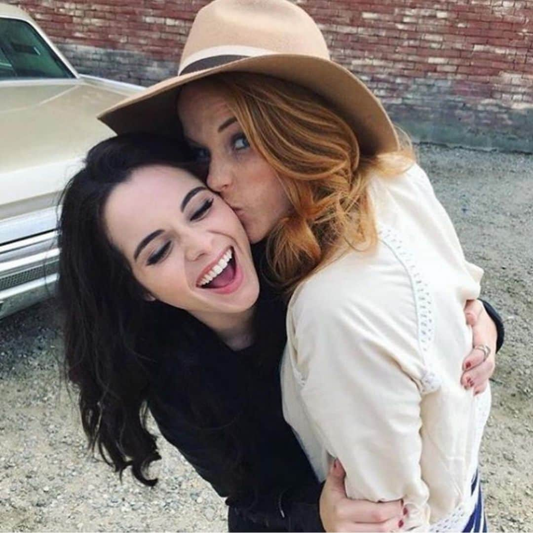 ヴァネッサ・マラーノさんのインスタグラム写真 - (ヴァネッサ・マラーノInstagram)「Happy Birthday Katie! ❤️ #swisters」11月8日 2時06分 - vanessamarano