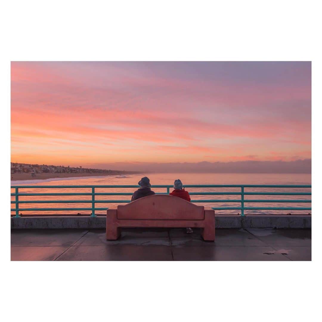 Pete Halvorsenのインスタグラム：「Let's meet at sunrise, sit and talk for awhile. About the things that were, what could have been and what will be.  #PierPeople #PierPressure」