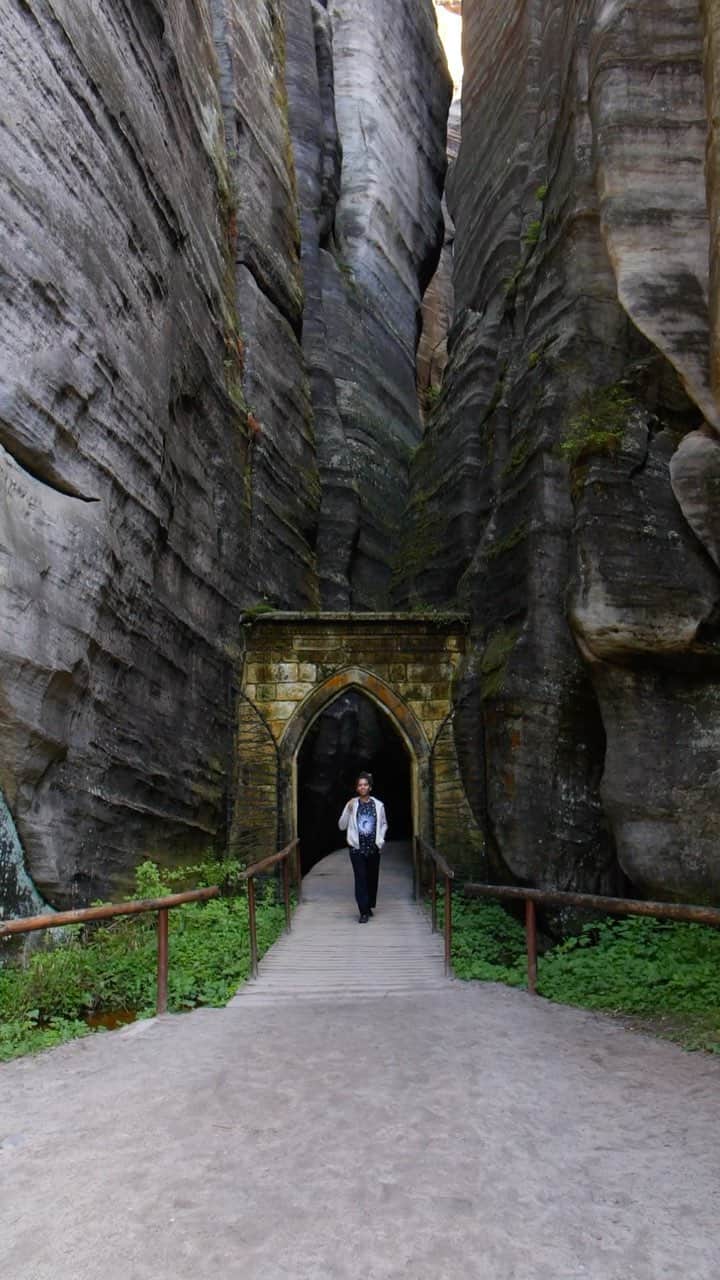 ナッシュ・グリアのインスタグラム：「A week in Czech Republic @g1avasis #tbt」
