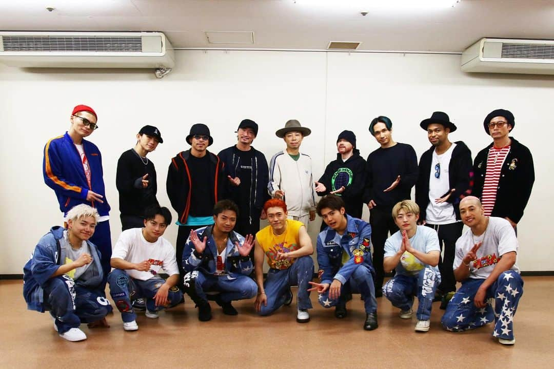 NESMITHさんのインスタグラム写真 - (NESMITHInstagram)「昨日はジェネ @generations_official  のライブ 「少年クロニクル」を見に東京ドームへ✨ ジェネらしさが詰まったライブで、 それぞれ一人一人にもフューチャーされたシーンもあり、かなり個性の強いエンターテインメントショーでした👌‼️‼️ まだまだ公演も続くし、本日も東京ドーム２日目なので、みんなかましてきてください🔥‼️🔥‼️ #generations  #少年クロニクル #東京ドーム あのシーンでは #爆笑した (笑) #🤣🤣🤣」11月8日 13時47分 - exile_nesmith_official