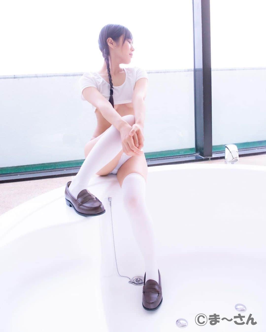 田中みかさんのインスタグラム写真 - (田中みかInstagram)「. . . . 真っ白 . . . . . . . . . . . . . . . . . . . . . . . . . . . . . . . . #ニーハイ#ローファー#東京カメラ部  #ファインダー越しのわたしの世界  #ファインダー越シノ私ノ世界 #カメラ好きな人と繋がりたい  #カメラマンさんと繋がりたい  #写真好きな人と繋がりたい  #写真撮ってる人と繋がりたい  #撮影会モデル #撮影モデル  #womanphotography  #womanphoto  #girlportrait  #cameraman  #photoshoot  #photographer  #asianbeauty  #asianmodel  #japanesegirl  #japanesewoman #グラビア#グラビアアイドル#グラビア撮影#japanesebeauty #canon #instagood#portrait#ポートレートモデル募集」11月8日 7時43分 - mikamikatn