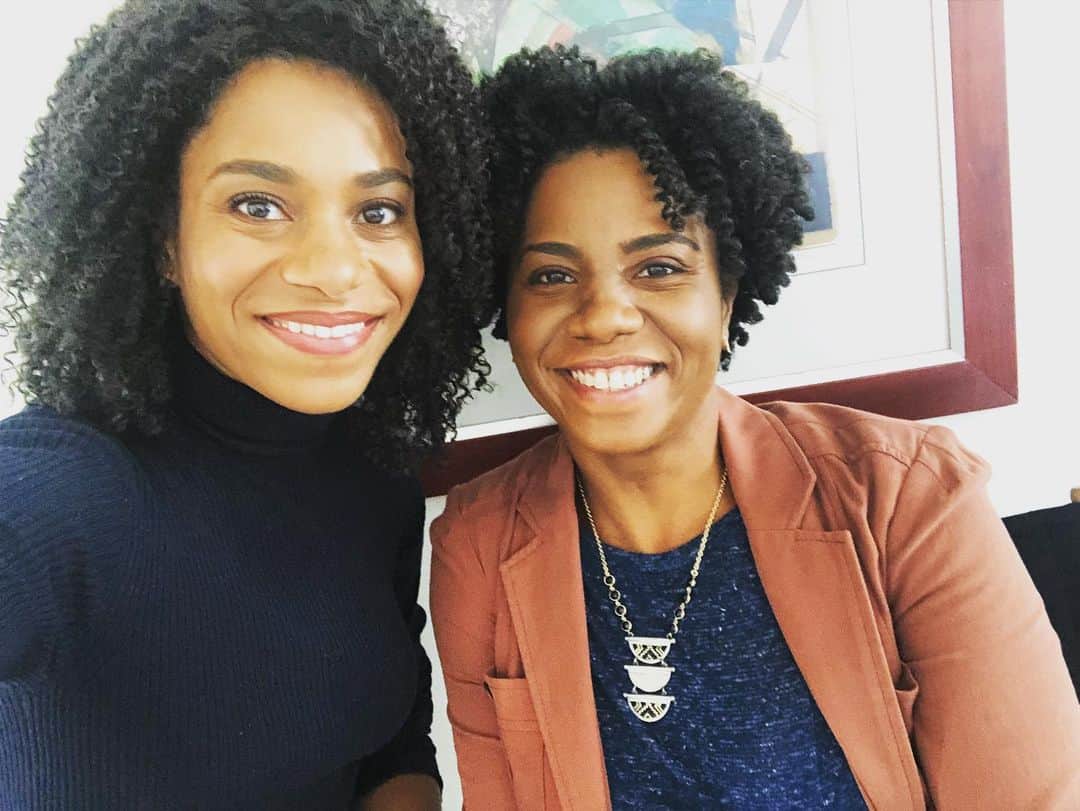 Kelly McCrearyさんのインスタグラム写真 - (Kelly McCrearyInstagram)「From a @greysabc IG takeover to a McCreary sisters TV takeover!! Who’s watching #GreysAnatomy tonight??」11月8日 8時25分 - seekellymccreary