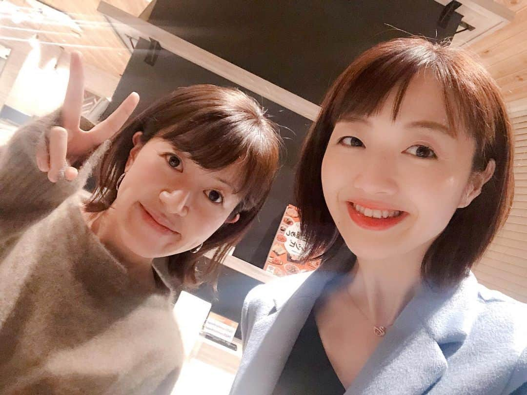 大河原あゆみさんのインスタグラム写真 - (大河原あゆみInstagram)「‪夜は中京テレビの小椿希美アナウンサーと💕‬ ・ ‪「駅近【コンパル】のエビフライサンドが私の一番のオススメですっ🍤」‬ ‪って言ってたから、今からチャレンジしてみよう！！‬ ・ ‪彼女は元NHK長野で、サッカーと料理分野で特別な知識を持っています。‬ ・ ‪今は名古屋在住なのに、長野から仕事依頼が来るほど👏👏👏‬ ・ #名古屋 #中京テレビ #山口放送 #NHK長野 #ニュース #サッカー #料理講師 #ゲーム #ゲーム実況」11月8日 10時05分 - ayumiookawara