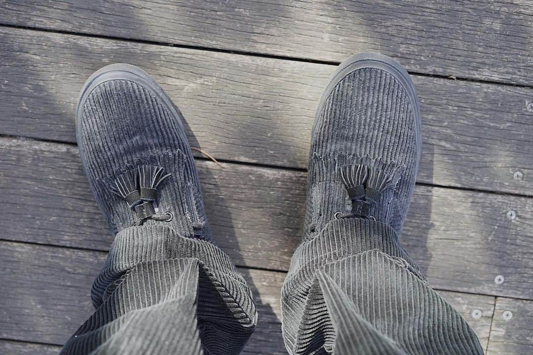 内原達也さんのインスタグラム写真 - (内原達也Instagram)「. @dcba_tokyo ﻿ コーデュロイのパンツと靴、調子良いな~ ﻿ 冬きたって感じ。﻿ ﻿ ﻿」11月8日 10時41分 - tatsuyauchihara