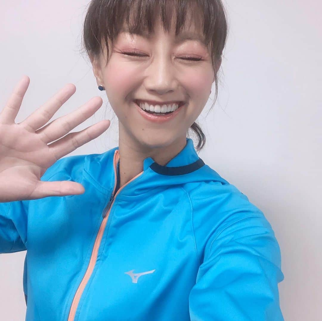 福島和可菜さんのインスタグラム写真 - (福島和可菜Instagram)「奄美大島と気温が違うー☀️（笑）  いよいよ明後日、11月10日(日)は、 🏃‍♂️横浜マラソン🏃‍♂️ パシフィコ横浜でのエキスポ会場にて、今日と明日、ステージトークショーです✋  選手説明会 危機回避マニュアル 〜これであなたも安心・安全にフィニッシュ出来る！～ ✨11月8日(金)✨ ① 12:00～12:45 ② 13:00～13:45 ③ 14:30～15:15 ✨11月9日(土)✨ ① 13:00～13:45 ② 17:30～18:15 ③ 18:30～19:15  お待ちしております🥰✋ #横浜マラソン #EXPO #エキスポ #ステージ #トークショー #フルマラソン #1/7フルマラソン #車いす #本番は #走って #からの #テレビ神奈川 #tvk #解説 #love #running #マラソン #marathon #横浜 #runner #run #🏃 #❤ #🎤 #✨ #😊」11月8日 11時39分 - fukushimawakana