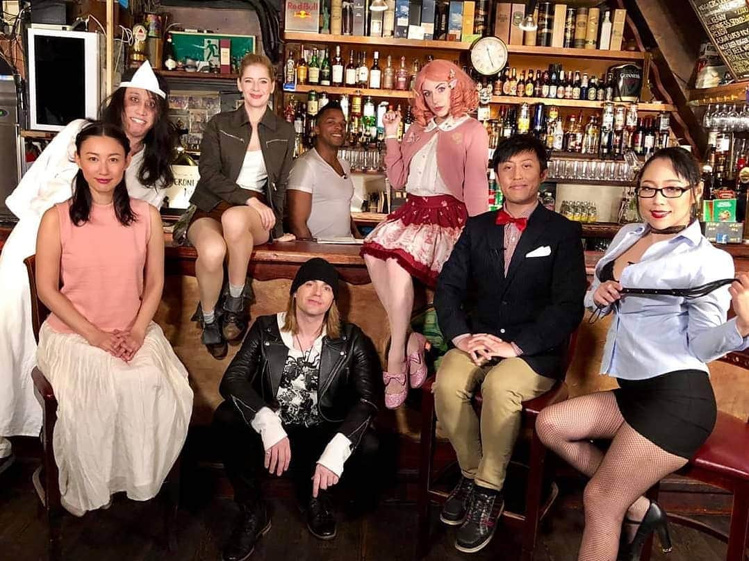 池田香織のインスタグラム：「昨日の撮影📹💜 We were shooting yesterday!  #thebenza  #tokyocowboys  #spinoff  #benzaenglish」