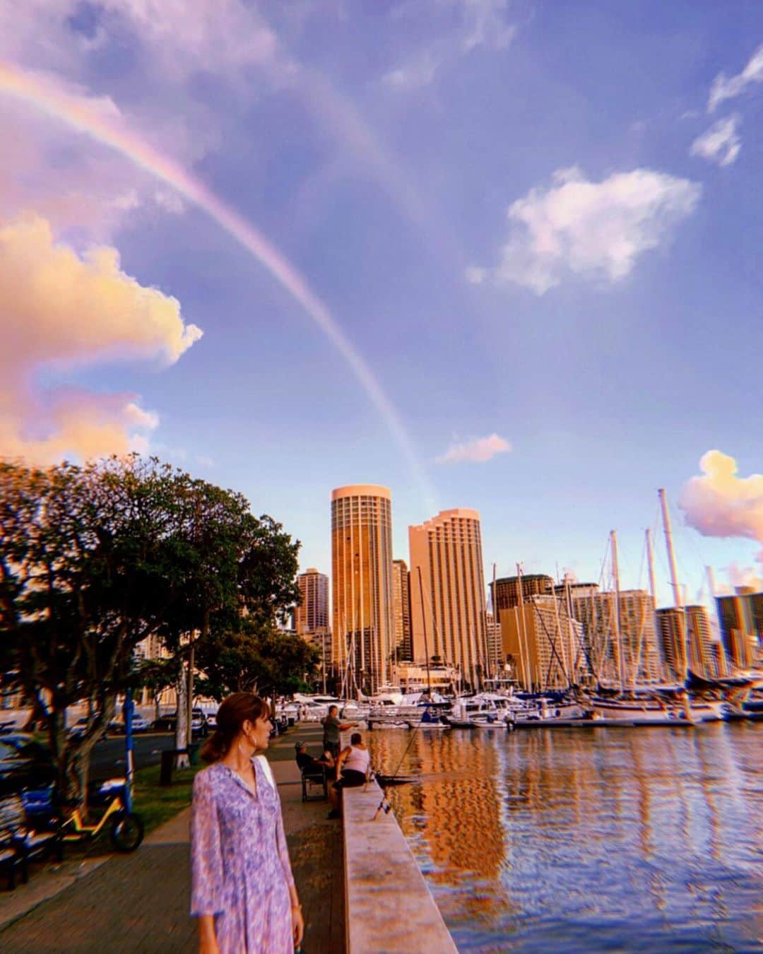 IVANさんのインスタグラム写真 - (IVANInstagram)「✨✨✨ 🌈🌈🌊🐟🐠🦕🦒🌷🌴🌴 I found a double rainbow behind me.. 😳🥰✨🙏🏻👼🏻 二重虹みっけ♡ #Hawaii#doublerainbow#love#pece #何気なく振り返ったら #二重虹 #見つけてうるうるさ♡ #肉眼で見ると本当に綺麗 #二重の虹は幸運の象徴なんだと #調べたらワクワクした #待受にしたのさ📱🌈 #釣りしてる風景にもほっこりでした #素敵な週末を♡」11月8日 12時16分 - fresanaca