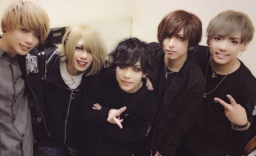 I’LLのインスタグラム：「‪FV 2019 TOUR『ReBIRTH』FINAL大阪ありがとう。‬」
