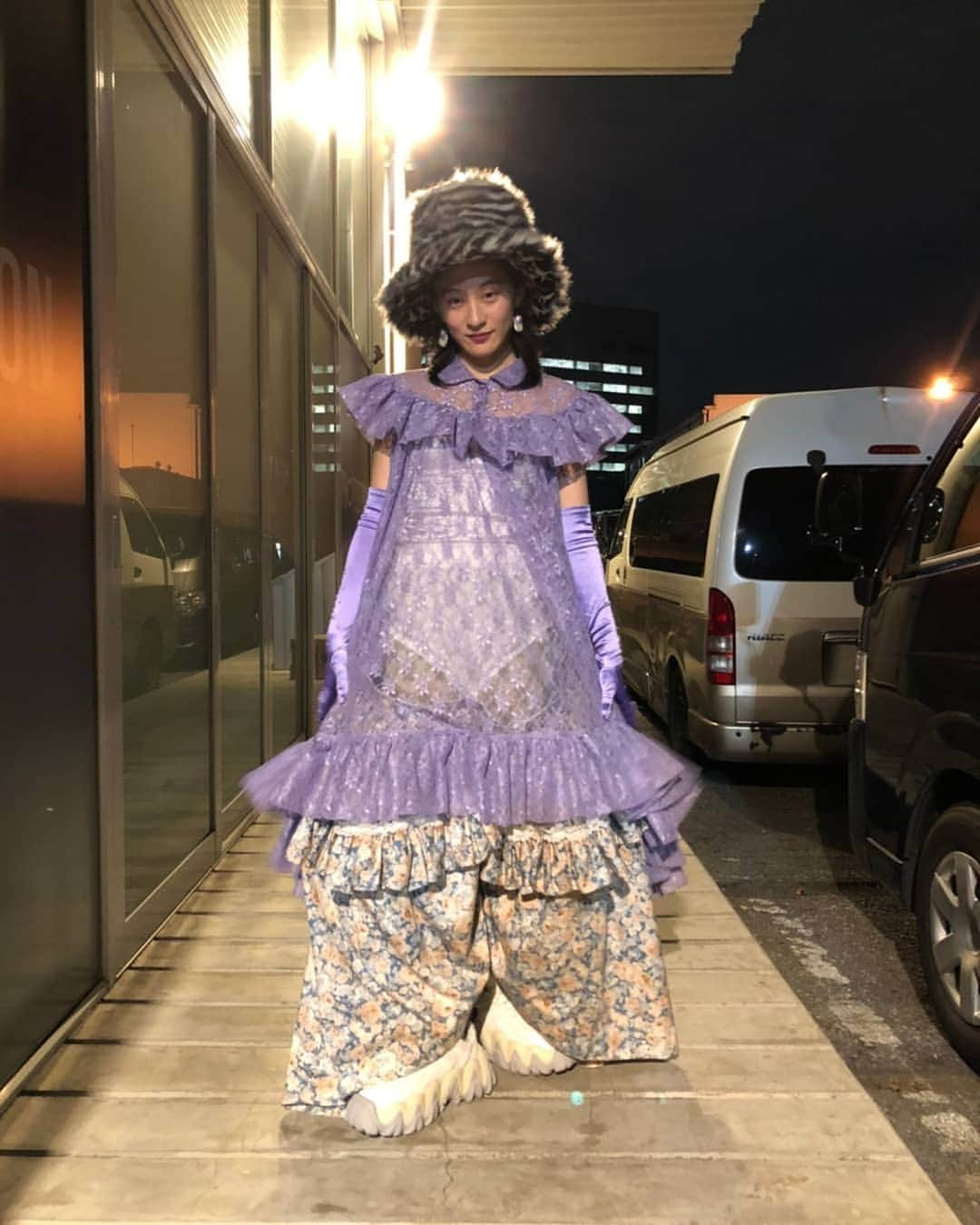 コムアイさんのインスタグラム写真 - (コムアイInstagram)「💜😈💜 @jennyfax.official @eytys Styled by @maikoshib  gloves are handmade by Maiko🧤😈💜」11月8日 23時34分 - kom_i_jp