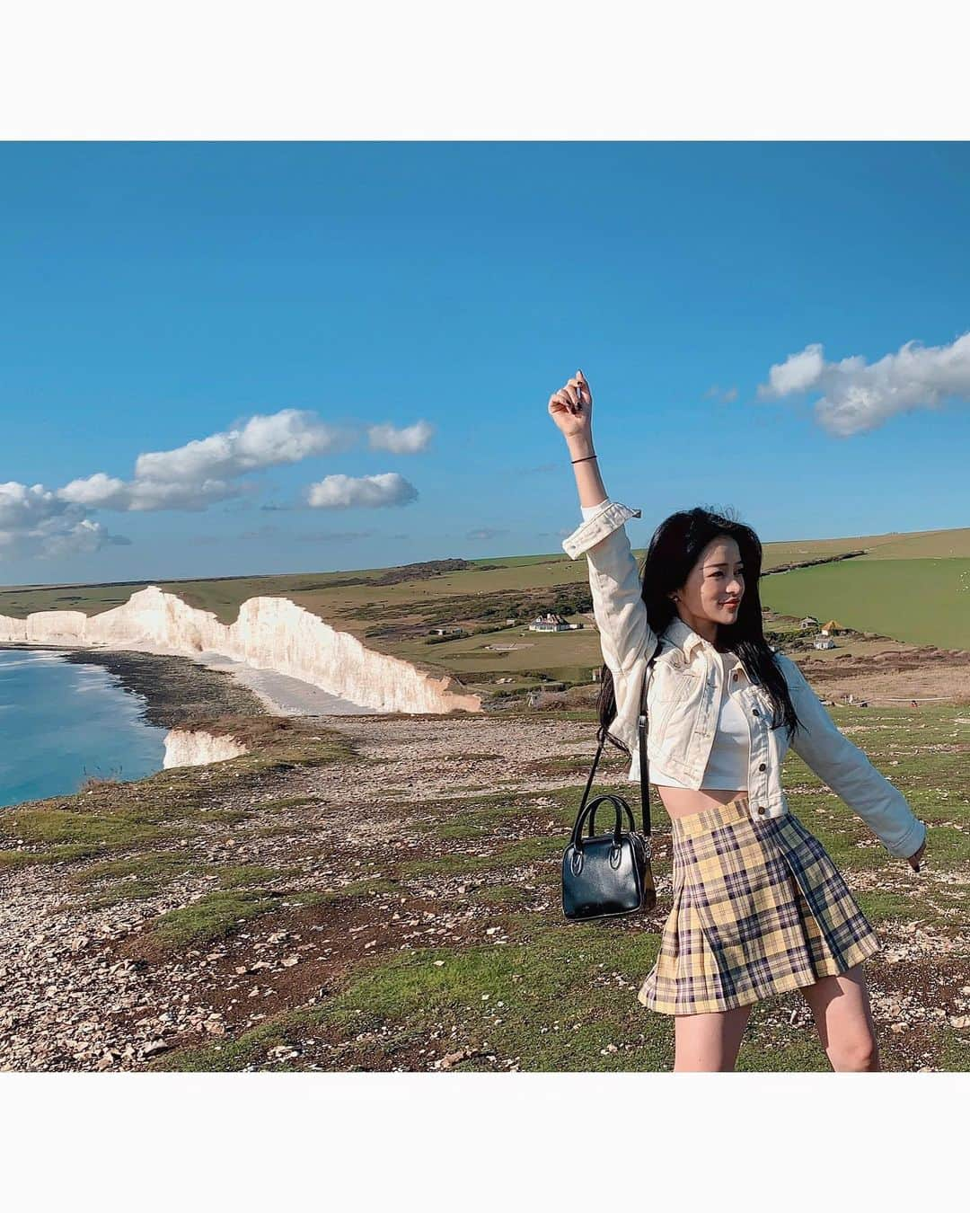 カン・ギョンミンさんのインスタグラム写真 - (カン・ギョンミンInstagram)「🇬🇧 이번 런던여행 마지막사진 ‧⁺◟( ᵒ̴̶̷̥́ ·̫ ᵒ̴̶̷̣̥̀ ) 런던 가면 꼭!!! 가야하는 #세븐시스터즈 ⛰ 최고였다 ••」11月8日 23時35分 - kkmmmkk