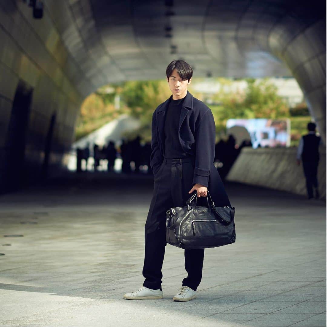 イルビゾンテのインスタグラム：「Minimal sophistication. ☆ #ILBISONTE #SFW」
