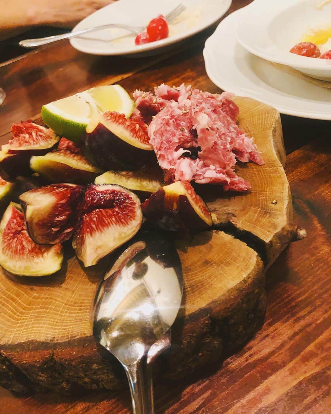 スザンヌのグルメインスタ