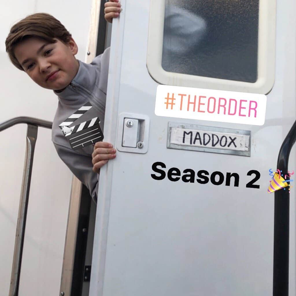 クリスチャン・マイケル・クーパーさんのインスタグラム写真 - (クリスチャン・マイケル・クーパーInstagram)「Guess who’s back for #theorder Season 2? 🎬 #maddoxcoventry #theordernetflix @theorder #tvseries」11月8日 23時57分 - cooper.christian.michael