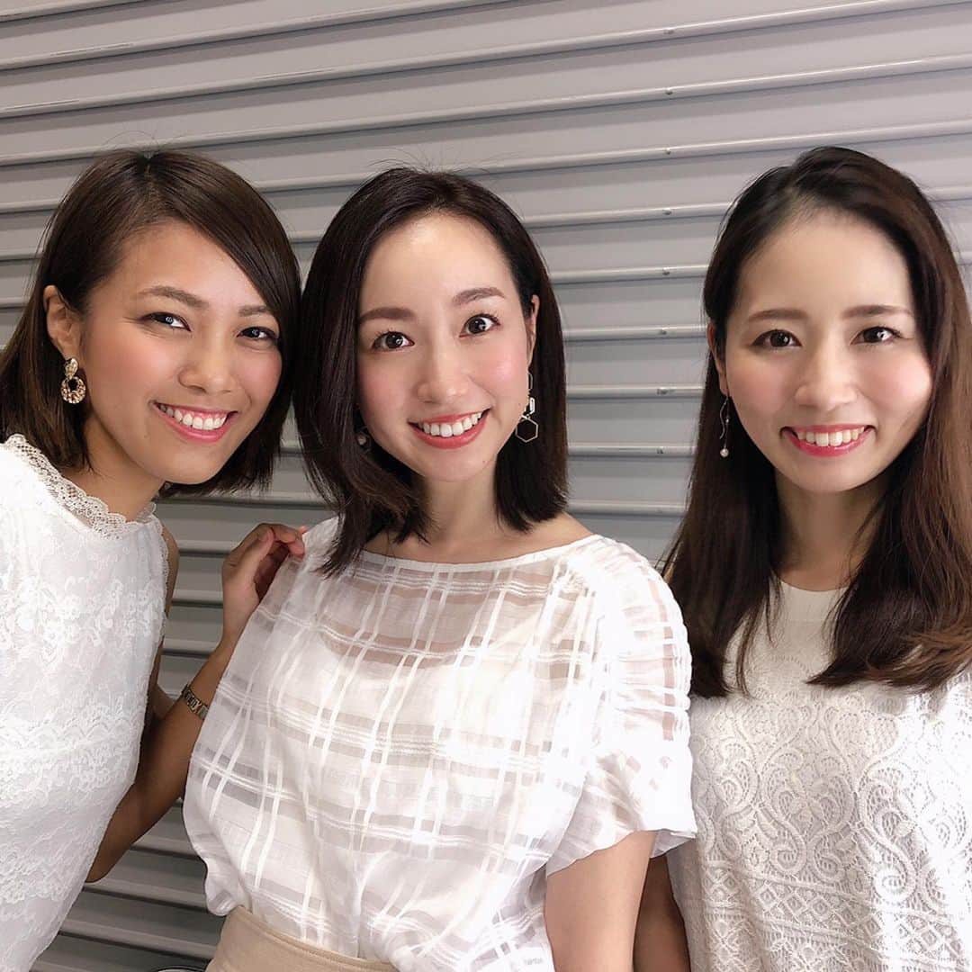 泉マリコさんのインスタグラム写真 - (泉マリコInstagram)「短い時間だったけど、会いたかった皆さんとわちゃわちゃできて楽しかった😆 @with_mag_official 撮影❣️ . この秋から @withgirls_official が新体制に📚✨ STAR100として活動させていただくことになりました🙇‍♀️引き続きgirlsエディターとして記事も執筆するよ✍️ . 最近はもう本当にのそのそマイペースすぎる活動ぶりなんですが…🐢こんな私でも受け入れてくれる、優しくてあたたかいwithの皆が大好き❤ そんなwithの魅力を少しでも伝えられるように、今年も楽しみながら活動していこうと思います✨✨ . #撮影 #雑誌 #スタジオ撮影 #with #withgirls #withgirlsstar100 #withgirlsママ #女の子ママ #ワーママ #読者モデル #shooting #studio #magazine #mama #mamagirl #love #happy #beauty #fashion #lifestyle #working」11月8日 23時51分 - mariko_i0902