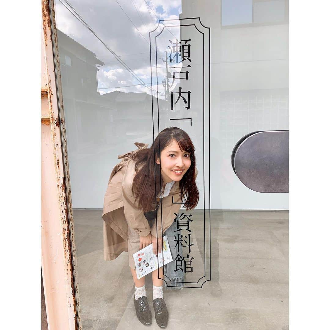 山下耀子さんのインスタグラム写真 - (山下耀子Instagram)「瀬戸内「」資料館 へ . 「」の中はその時によって フューチャーする人や物が変わるようです☺️ 私の資料館はどんな資料館かな🤔 . #直島 #香川県 #瀬戸内国際芸術祭 #瀬戸内国際芸術祭2019  #ニッポンごきげん旅  #ニッポンごきげん旅in香川」11月8日 16時40分 - twinkleyesy