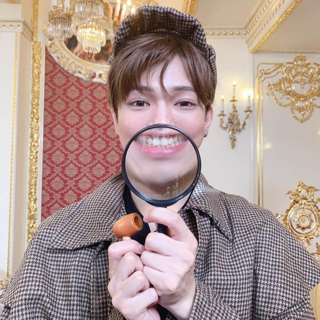 こんどうようぢのインスタグラム：「hi !! I'm Big Mouth Boy !! :) I will solve all the incidents !! Detective since I was born  I'm "Big Mouth" Boy.  #こんどうようぢ  #요우지스타그램」