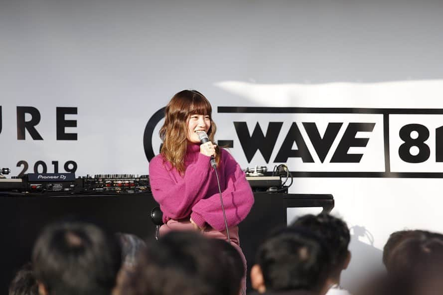 J-WAVEさんのインスタグラム写真 - (J-WAVEInstagram)「東京モーターショー J-WAVEプロデュース DJ & LIVEイベント  2019.10.27 SHE IS SUMMER  2019年10月26日～11月4日まで「クルマ・バイク本来の楽しさ」と「未来のモビリティ社会への夢」を感じることができるイベントとして、「OPEN FUTURE」をテーマに臨海副都心エリアの複数会場で第46回東京モーターショー2019が開催されました。  J-WAVEは有明エリアと青海エリアを結ぶ全長1.5Kmにわたるモーターショーのシンボルロード「OPEN ROAD」で実施する「TOKYO MOTOR SHOW MUSIC FES'19」をプロデュース！　多彩な方を迎え会場を盛り上げました。  #東京モーターショー #東京モーターショー2019 #tms2019 #jwave #sheissummer」11月8日 18時25分 - jwave813