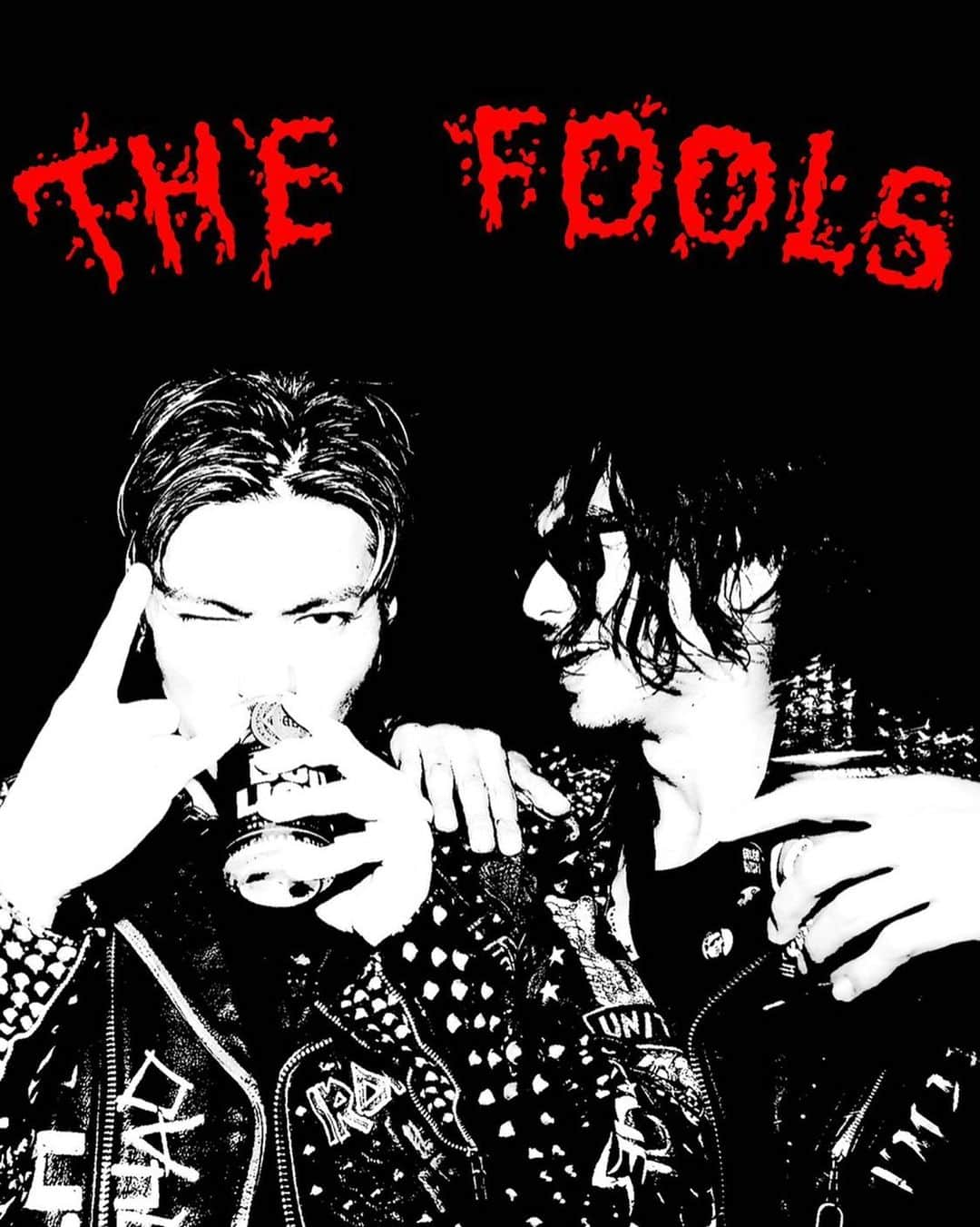 AKIRAさんのインスタグラム写真 - (AKIRAInstagram)「#thefools  #THEFOOL #EXILEAKIRA #EXILESHOKICHI  @_whenyoudie_ ---------- EXILE AKIRA、オリジナルエンタテインメント“THE FOOL PROJECT” DVD第2弾を12/18にリリース決定！！ 【第1弾】自叙伝「THE FOOL 愚者の魂」刊行 【第2弾】写真展 THE FOOL PHOTO ART GALLERY開催 【第3弾】 THE FOOL オリジナルグッズリリース 【第4弾】DVD「THE FOOL MOVIE ~Raw to Refined~」リリース  そして、 【第5弾】ファン熱望の、EXILE AKIRAディレクションによる“THE FOOL PROJECT MOVIE”DVD第2作目は、EXILE SHOKICHIとのコラボレーション！  EXILE AKIRAの監修のもと、EXILE SHOKICHIが作詞/作曲を手掛け、“THE FOOL PROJECT” の息吹と世界観が詰まったナンバーが完成！ EXILE AKIRA & EXILE SHOKICHIが、LAで敢行したライブの模様と共に作り上げたミュージックビデオも必見！！ 更に、9月15日に札幌で行われたEXILE SHOKICHI LIVE TOUR 2019 "UNDERDOGG" へのサプライズ出演による初共演ライブ映像も特別収録！  その他にも、EXILE AKIRAが語る現在進行形のEXILEの裏側を描いたドキュメント映像や、LAでのRAG POUND最新パフォーマンス映像は必見！ ■作品タイトル THE FOOL MOVIE 2 〜THE FOOLS〜 ■作品アーティスト表記 EXILE AKIRA ■価格/品番 3,000円＋税 RZBD-86969/B ■収録内容　＊映像と音源が楽める【DVD+CD】 2枚組！！ ○DVD  M1 : THE FOOL（Music Video）/ EXILE AKIRA & EXILE SHOKICHI M2: THE FOOL（Live from EXILE SHOKICHI LIVE TOUR 2019 "UNDERDOGG" FINAL in SAPPORO ）/ EXILE AKIRA & EXILE SHOKICHI M3: Heads or Tails / EXILE（Document Movie）Road to “LDH  PERFECT YEAR 2020”... M4 : Blood sweat tears /®️AG POUND at EXPG LA ○CD  M1 : THE FOOL / EXILE AKIRA & EXILE SHOKICHI M2 : THE FOOL / EXILE AKIRA & EXILE SHOKICHI (Instrumental)」11月8日 19時19分 - exileakira_official