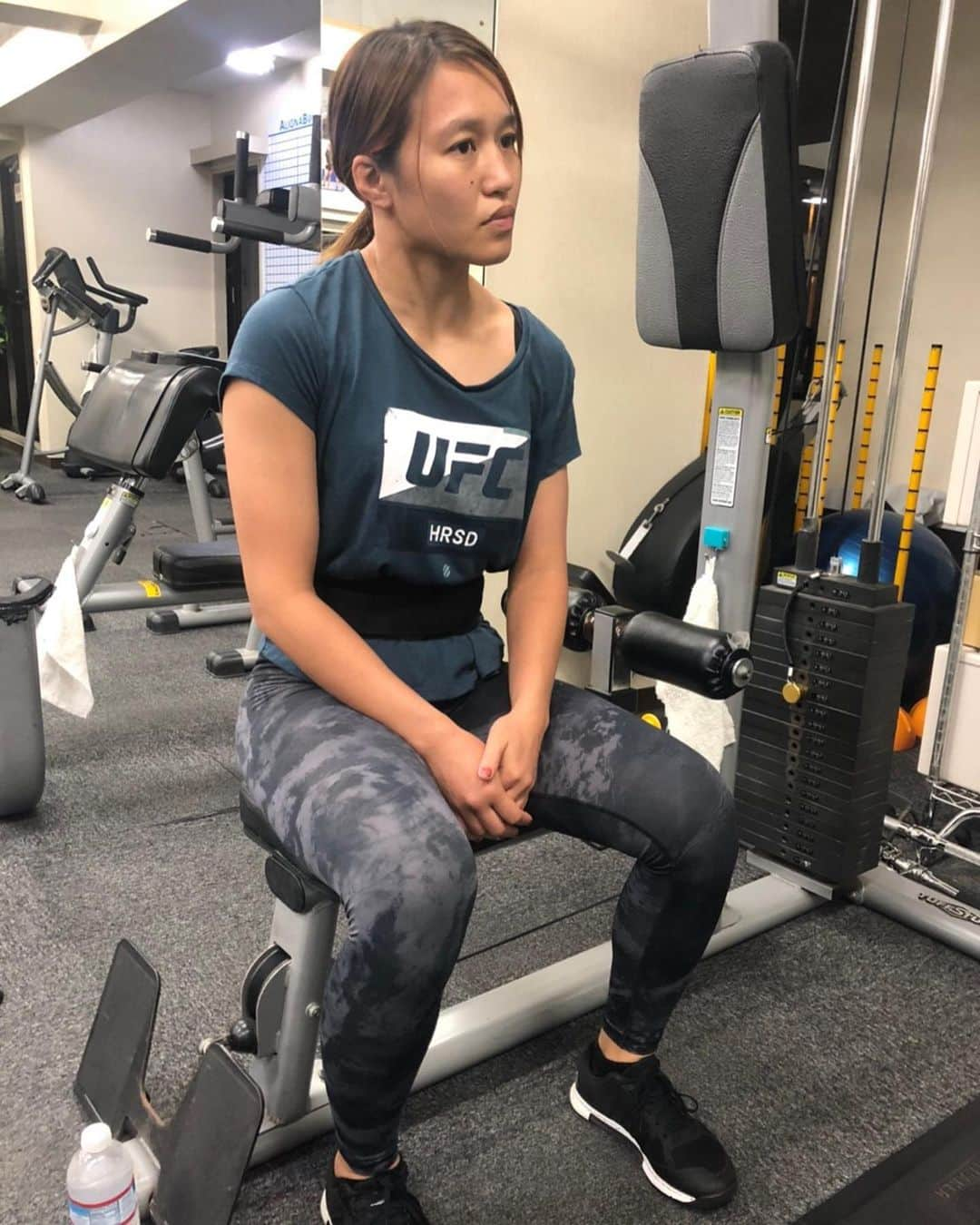 朱里さんのインスタグラム写真 - (朱里Instagram)「training🧡  #training #fitness #fitnessgirl  #fit #gym #gymgirl #body #diet #muscle #musclegirl #finish #enjoy #makai #トレーニング #ジム #フィットネス」11月8日 19時22分 - syuri_official