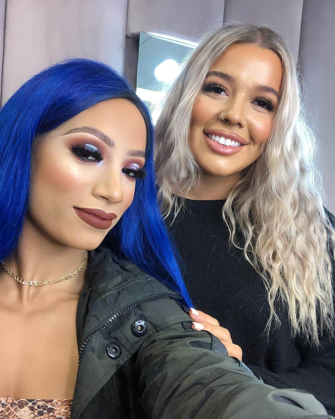 サシャ・バンクスさんのインスタグラム写真 - (サシャ・バンクスInstagram)「Rich and pretty! @jessicadoddmakeup you’re incredible thank you for doing my makeup for #smackdownmanchester  use code BOSS @arcticfoxhaircolor」11月8日 20時00分 - themercedesvarnado