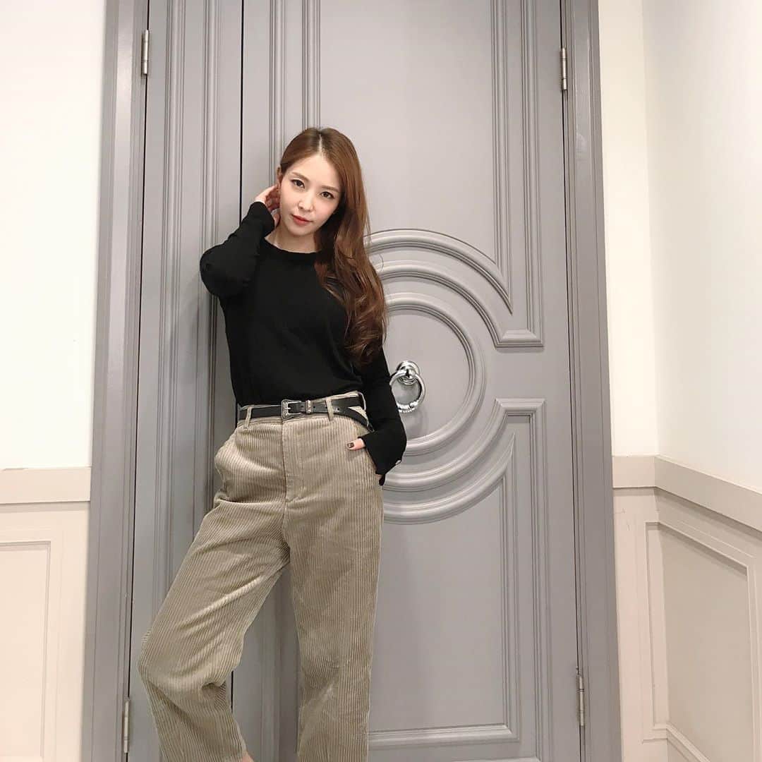 BoAのインスタグラム：「날이 춥다🤧 감기 조심🤙🤙」